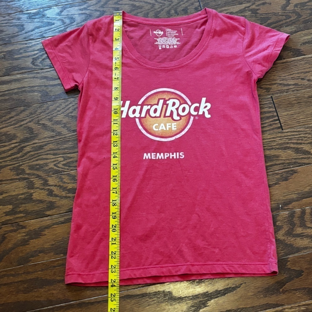 New! Hard Rock Cafe Memphis t shirt women’s small. Light red/salmon color.